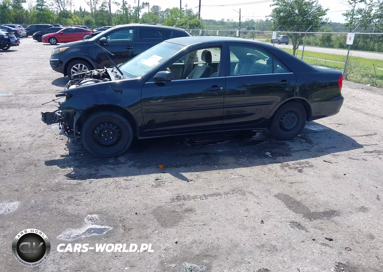 2004 Toyota Camry Le VIN:4T1BE32K24U374789 - 2