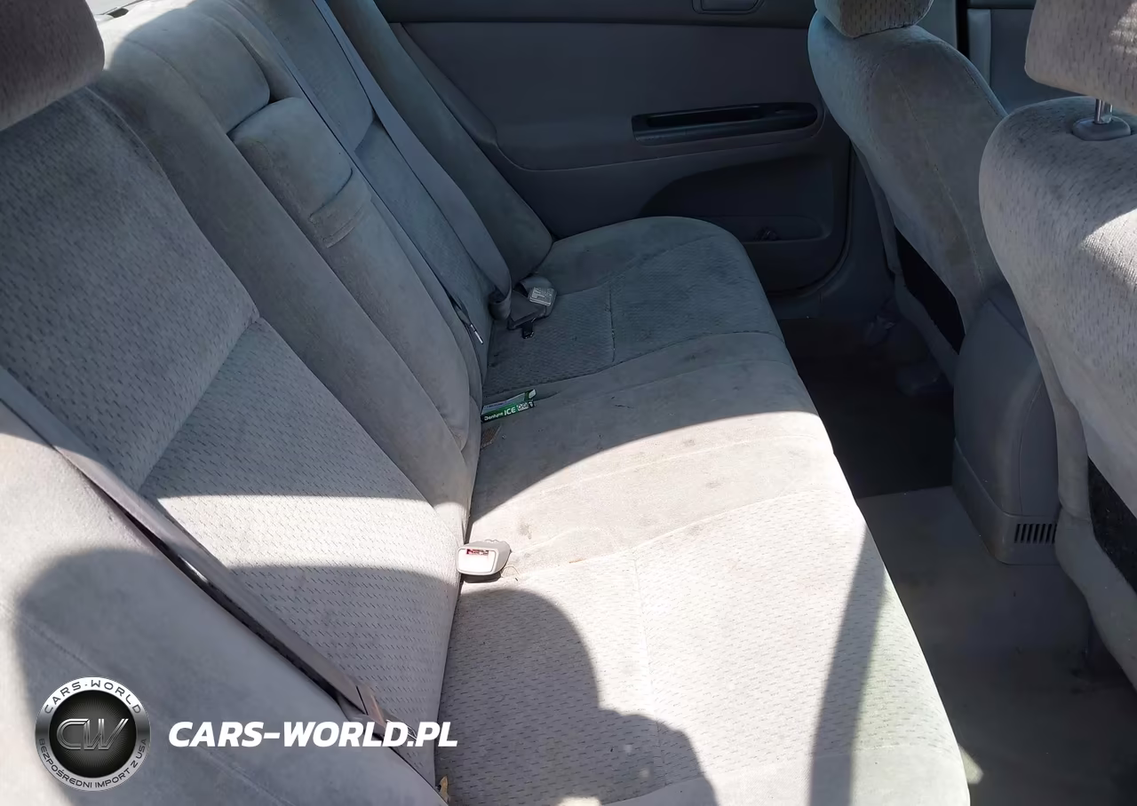 2004 Toyota Camry Le VIN:4T1BE32K24U374789 - 8