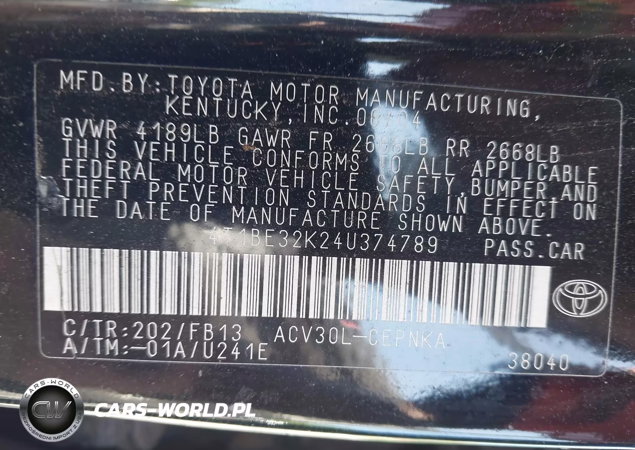 2004 Toyota Camry Le VIN:4T1BE32K24U374789 - 9