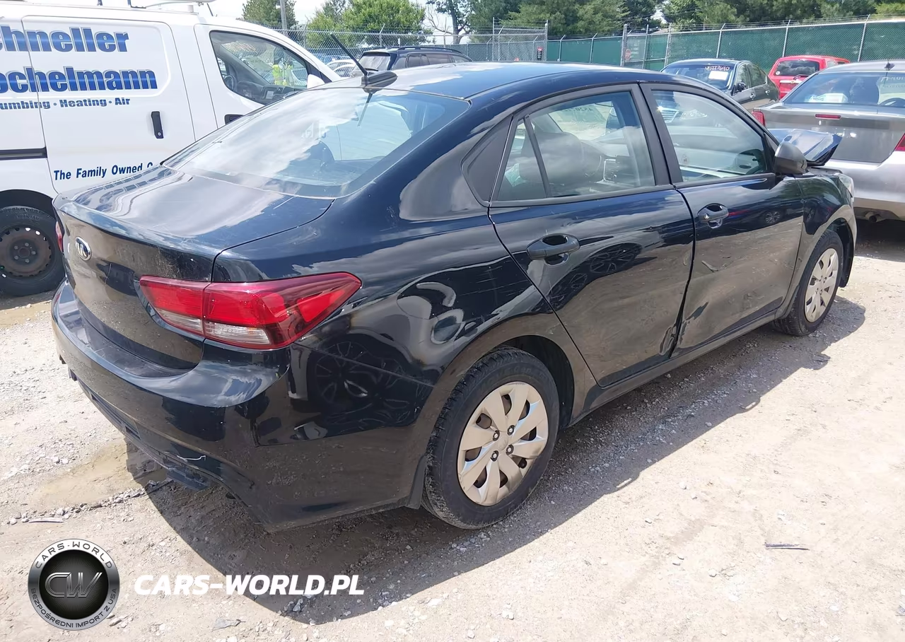 2018 Kia Rio Lx VIN:3KPA24AB0JE057894 - 4