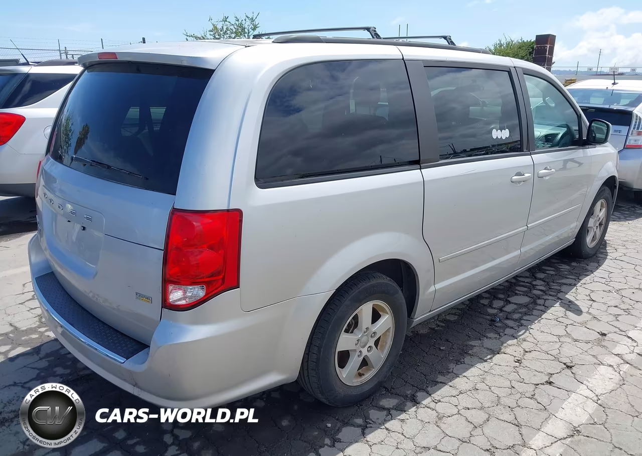 2012 Dodge Grand Caravan Sxt VIN:2C4RDGCG2CR379042 - 4