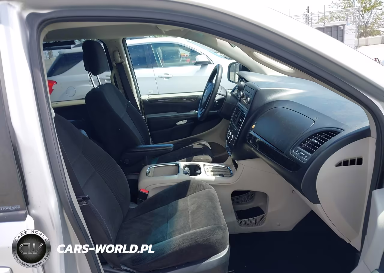 2012 Dodge Grand Caravan Sxt VIN:2C4RDGCG2CR379042 - 5
