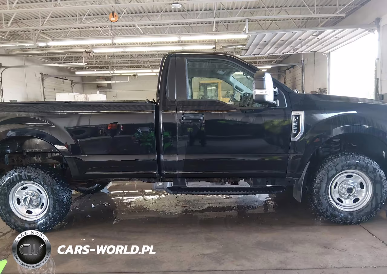 2019 Ford F-250 Xl VIN:1FTBF2B64KED43744 - 13