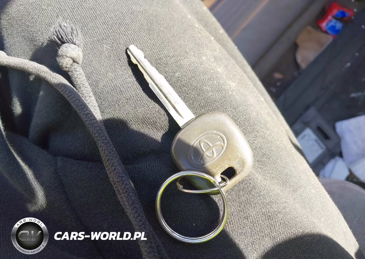 2002 Toyota Camry Xle VIN:4T1BE30K12U520941 - 11