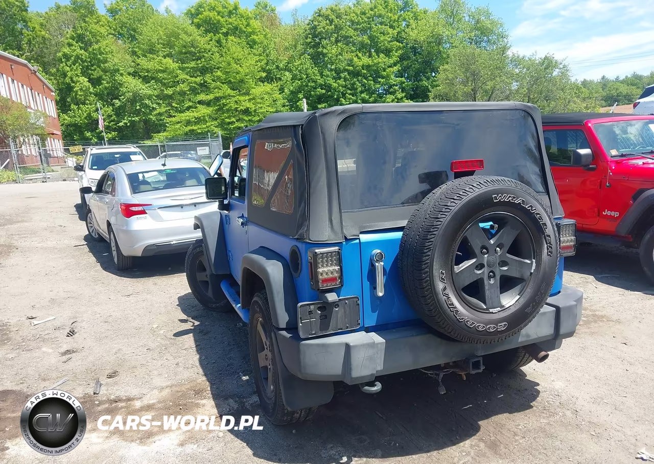 2013 Jeep Wrangler Sport VIN:1C4AJWAG6DL531238 - 3