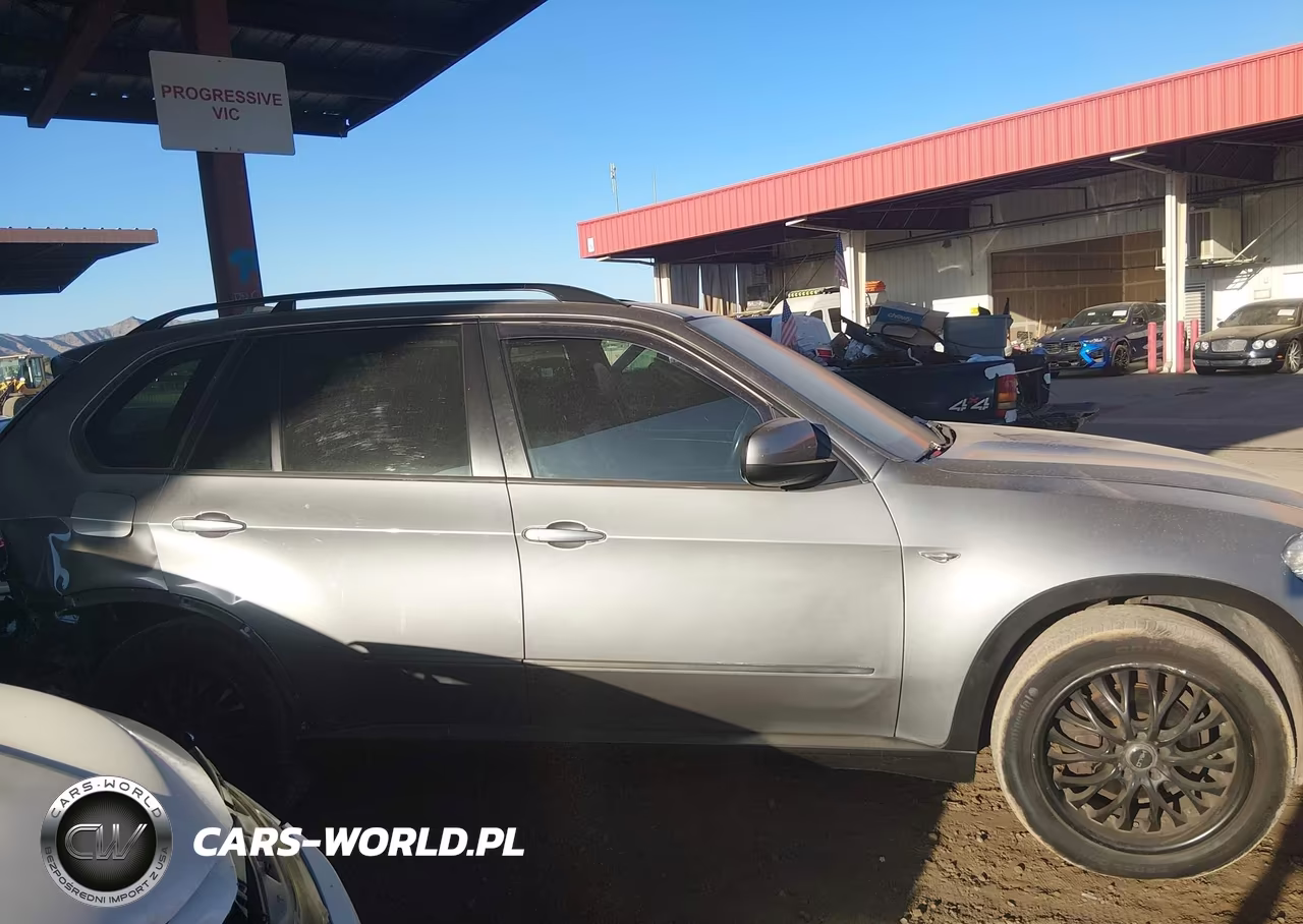 2010 BMW X5 xDrive30I VIN:5UXFE4C59AL279215 - 14