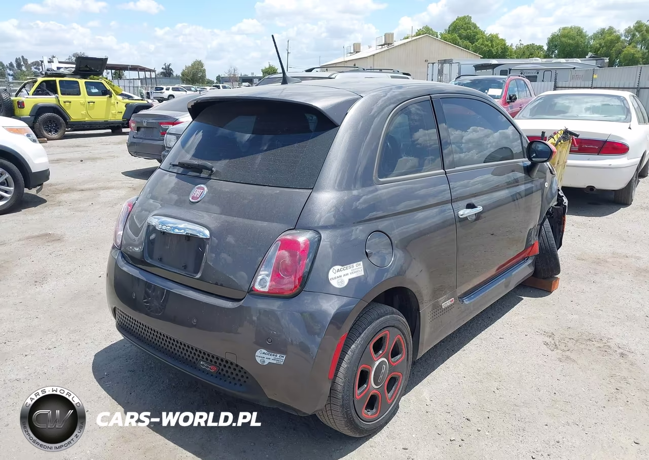 2016 Fiat 500E Battery Electric VIN:3C3CFFGE6GT209745 - 4