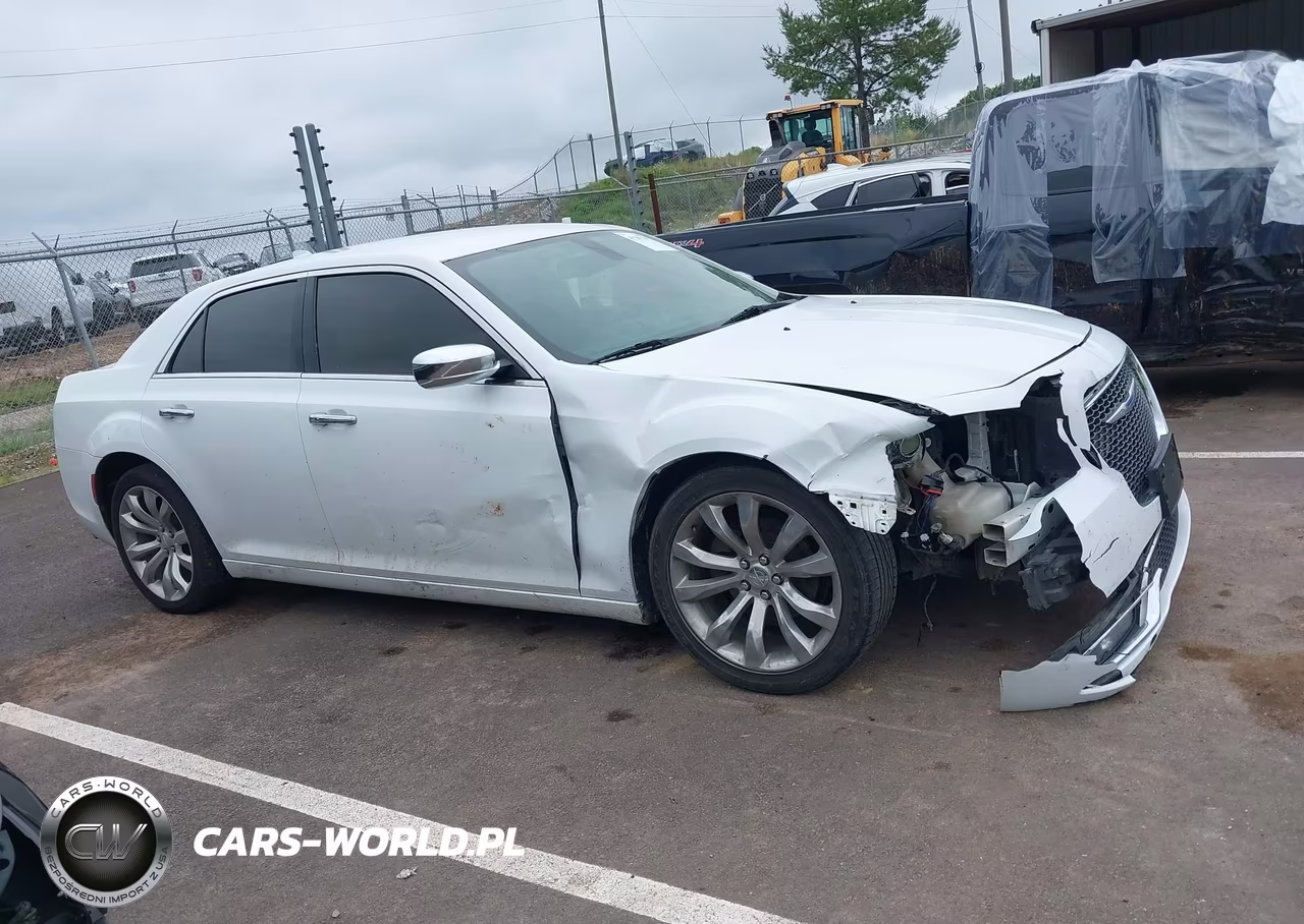 2019 Chrysler 300 Limited VIN:2C3CCAEG0KH698077 - 13