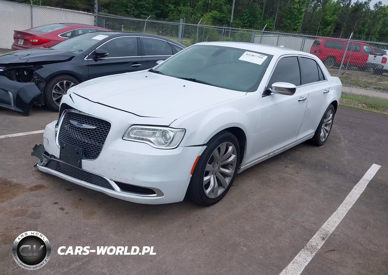 2019 Chrysler 300 Limited VIN:2C3CCAEG0KH698077 - 2