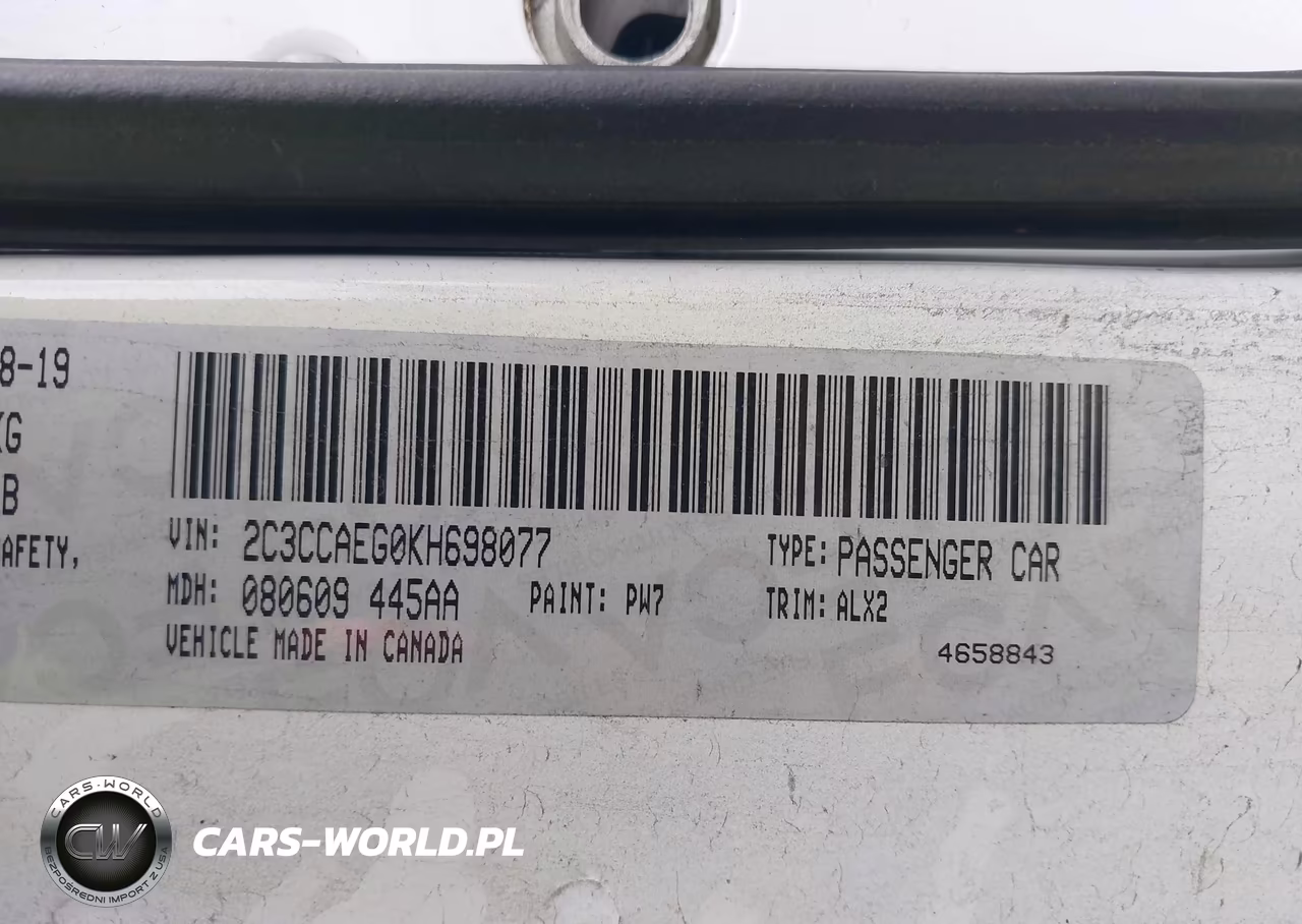 2019 Chrysler 300 Limited VIN:2C3CCAEG0KH698077 - 9