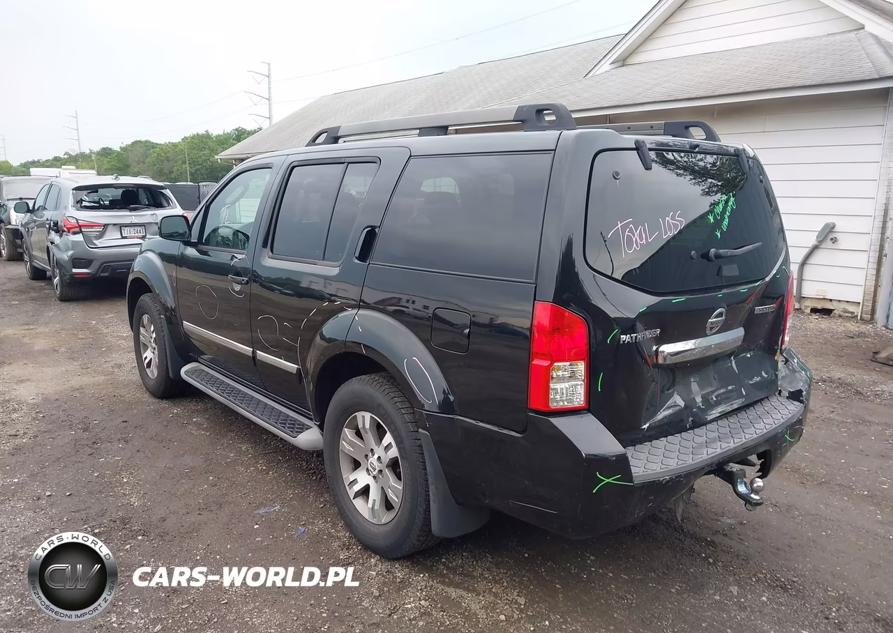 2011 Nissan Pathfinder Silver VIN:5N1AR1NB3BC607632 - 3