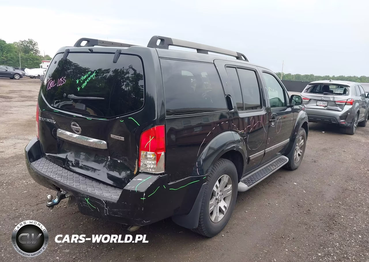 2011 Nissan Pathfinder Silver VIN:5N1AR1NB3BC607632 - 4