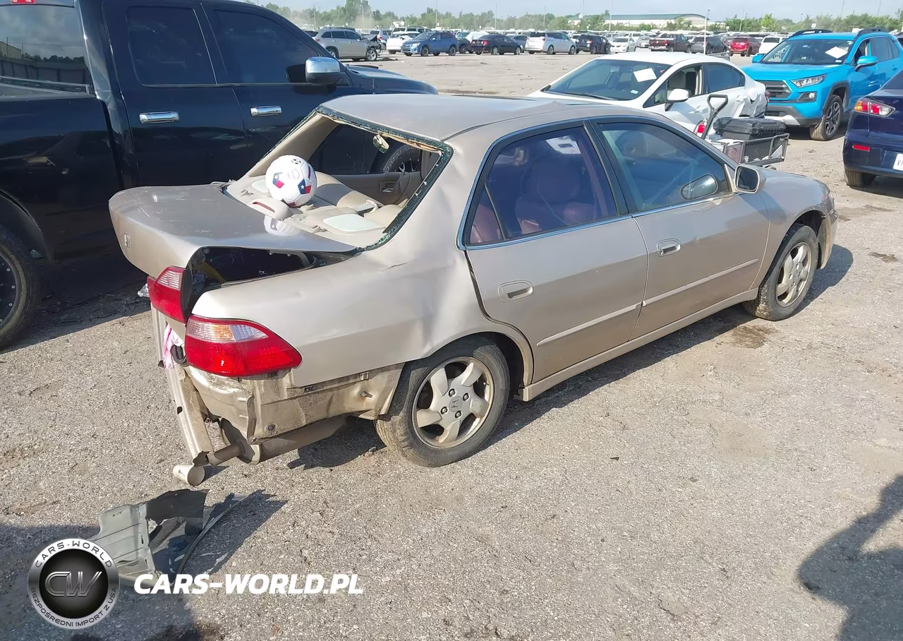2000 Honda Accord 2.3 Ex VIN:JHMCG5568YC033792 - 4