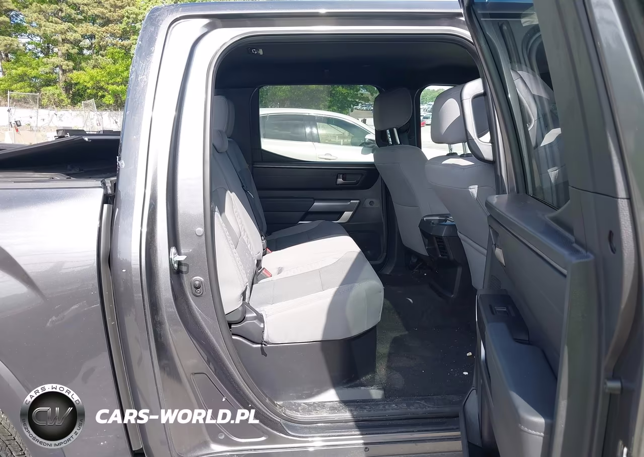 2025 Toyota Tundra Sr5 VIN:5TFLA5DB9SX299789 - 8