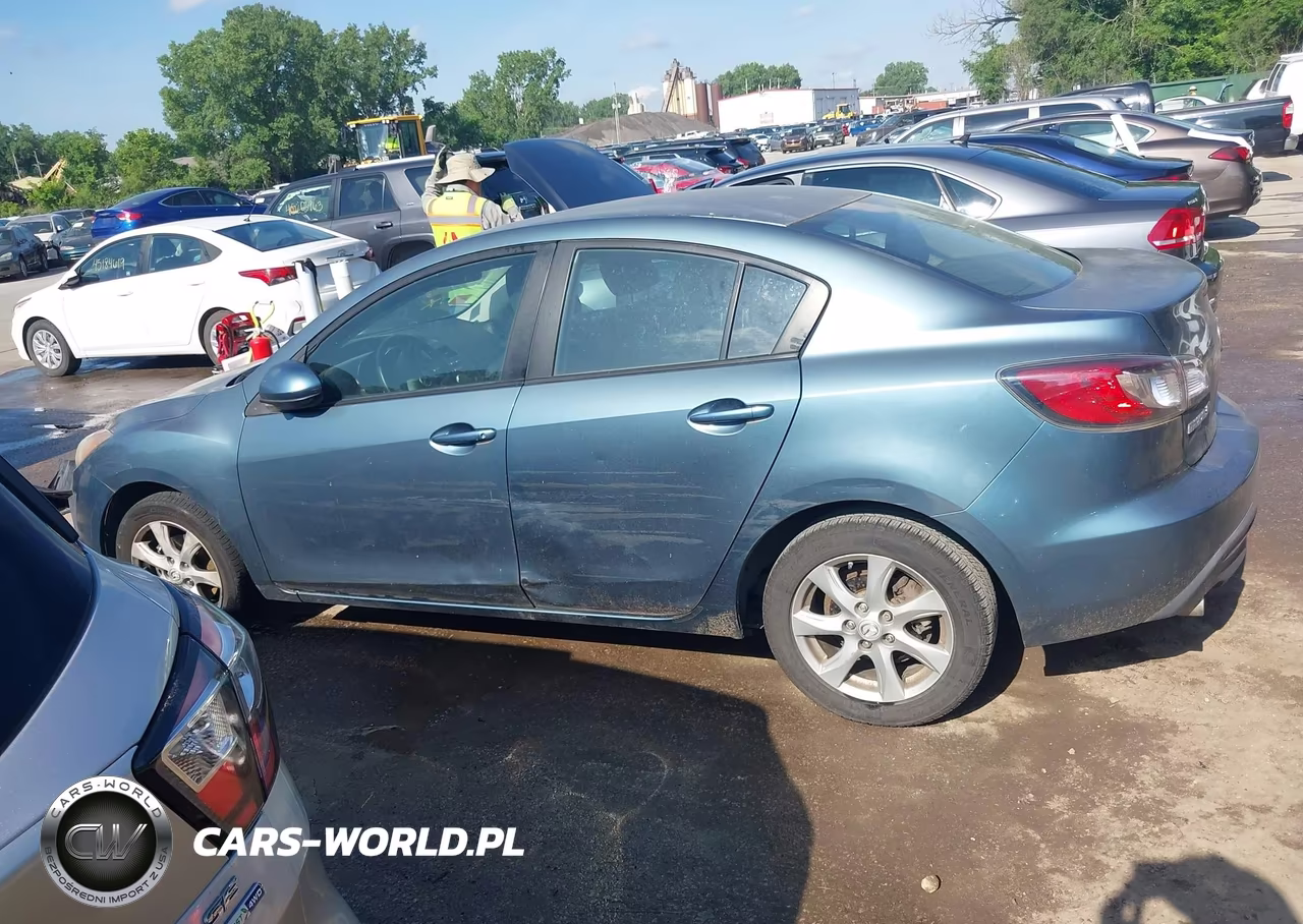 2011 Mazda Mazda3 I Touring VIN:JM1BL1VF4B1382551 - 14