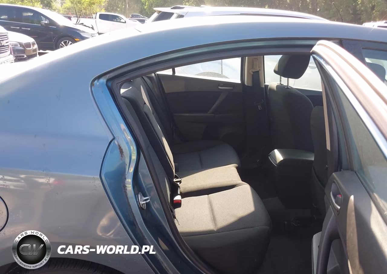 2011 Mazda Mazda3 I Touring VIN:JM1BL1VF4B1382551 - 8