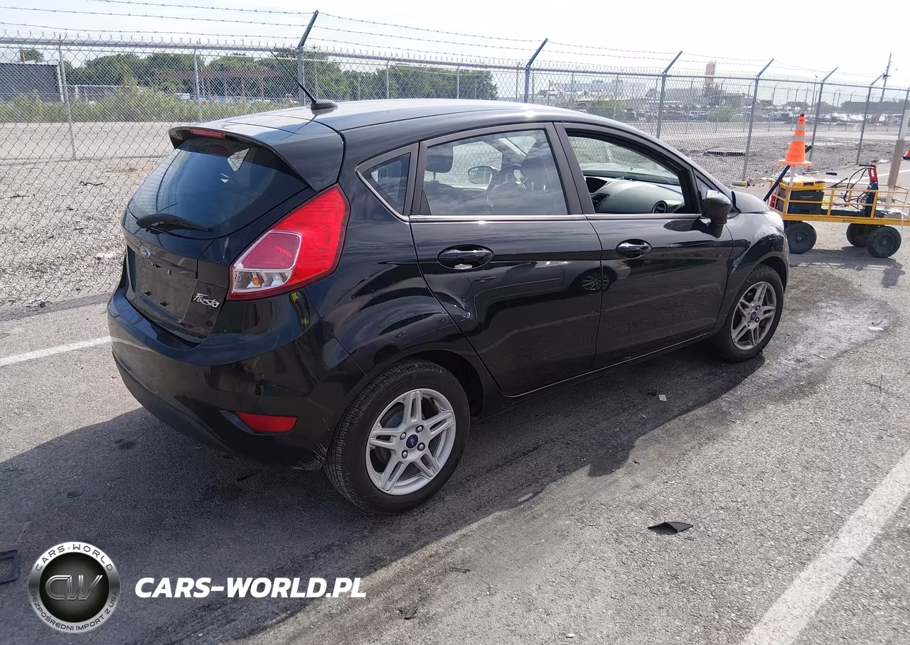 2019 Ford Fiesta Se VIN:3FADP4EJ8KM107924 - 4