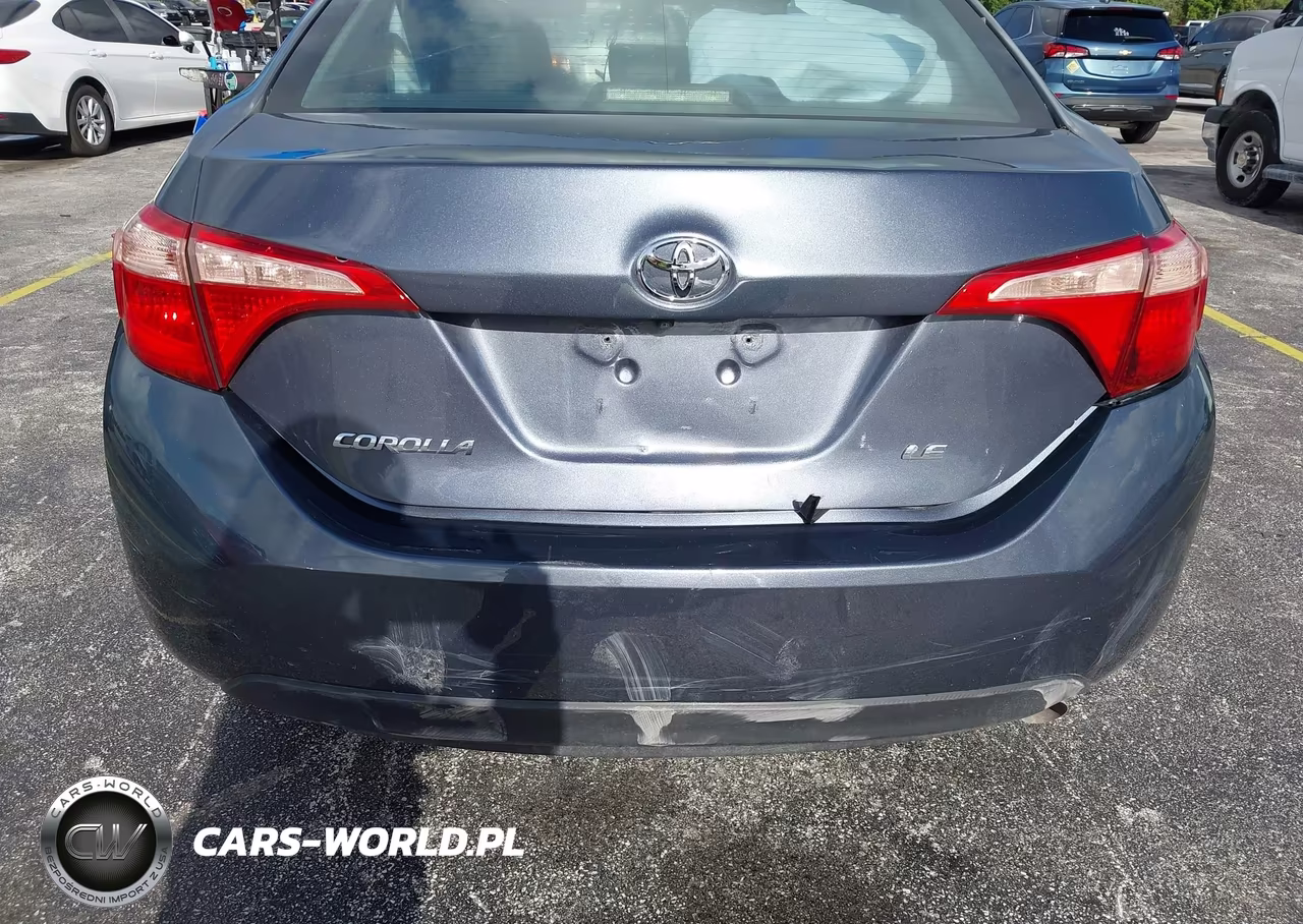 2017 Toyota Corolla Le VIN:5YFBURHE4HP723899 - 18
