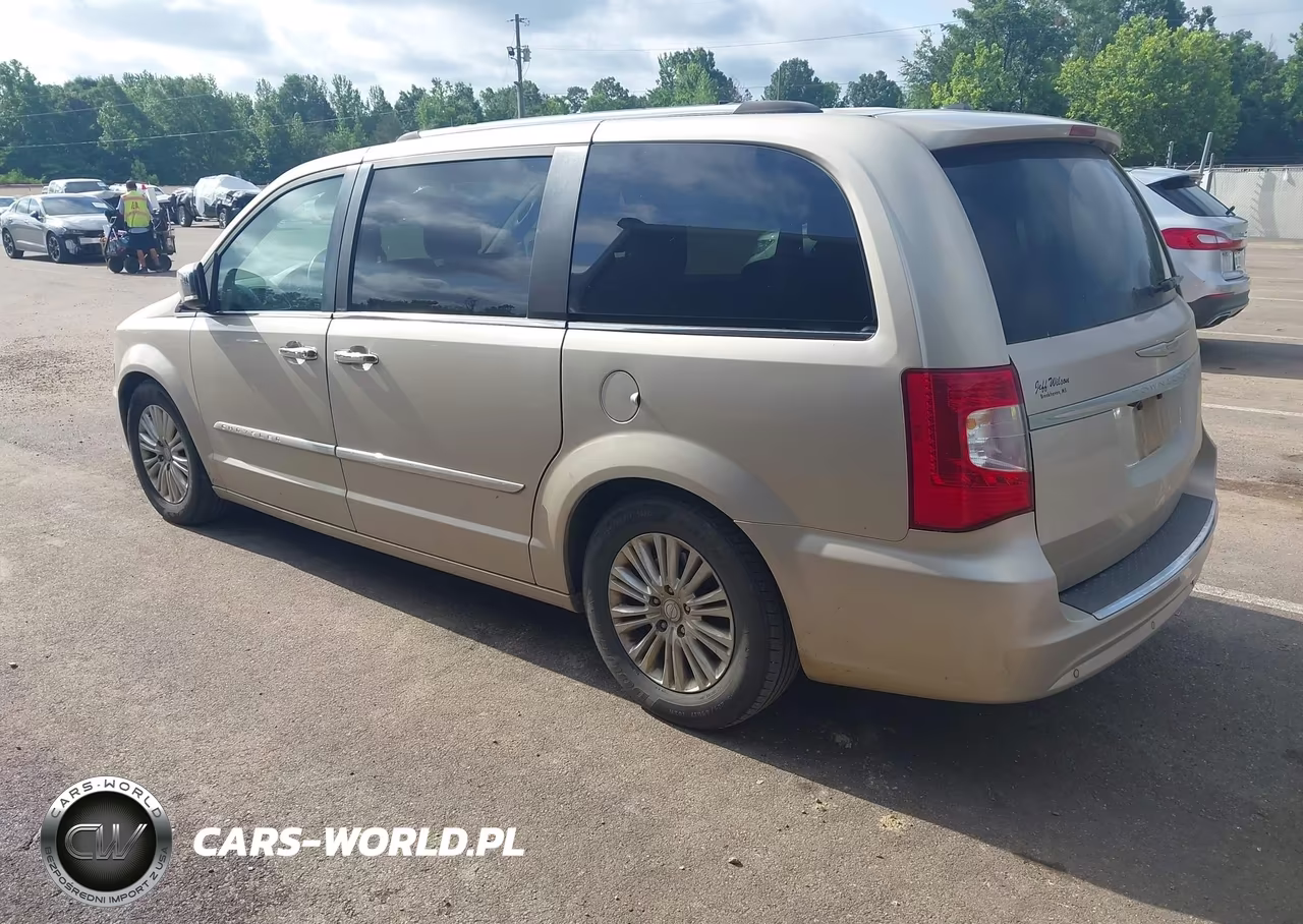 2014 Chrysler Town & Country Limited VIN:2C4RC1GG9ER204218 - 3