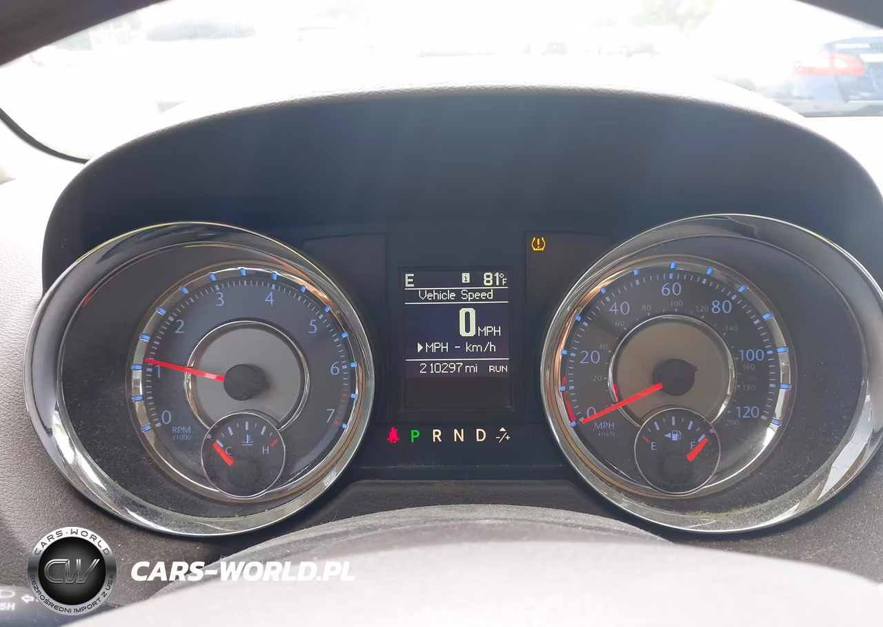 2014 Chrysler Town & Country Limited VIN:2C4RC1GG9ER204218 - 7