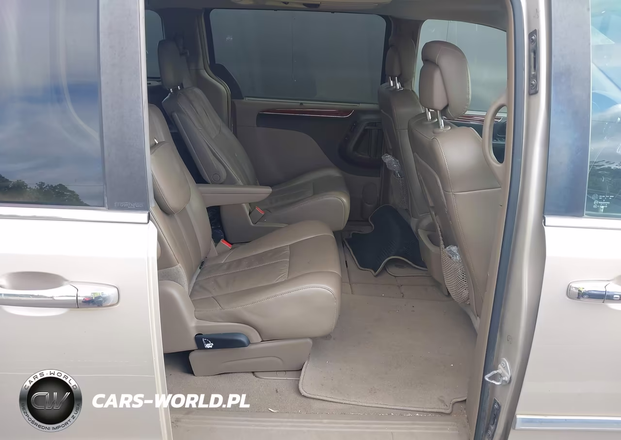 2014 Chrysler Town & Country Limited VIN:2C4RC1GG9ER204218 - 8