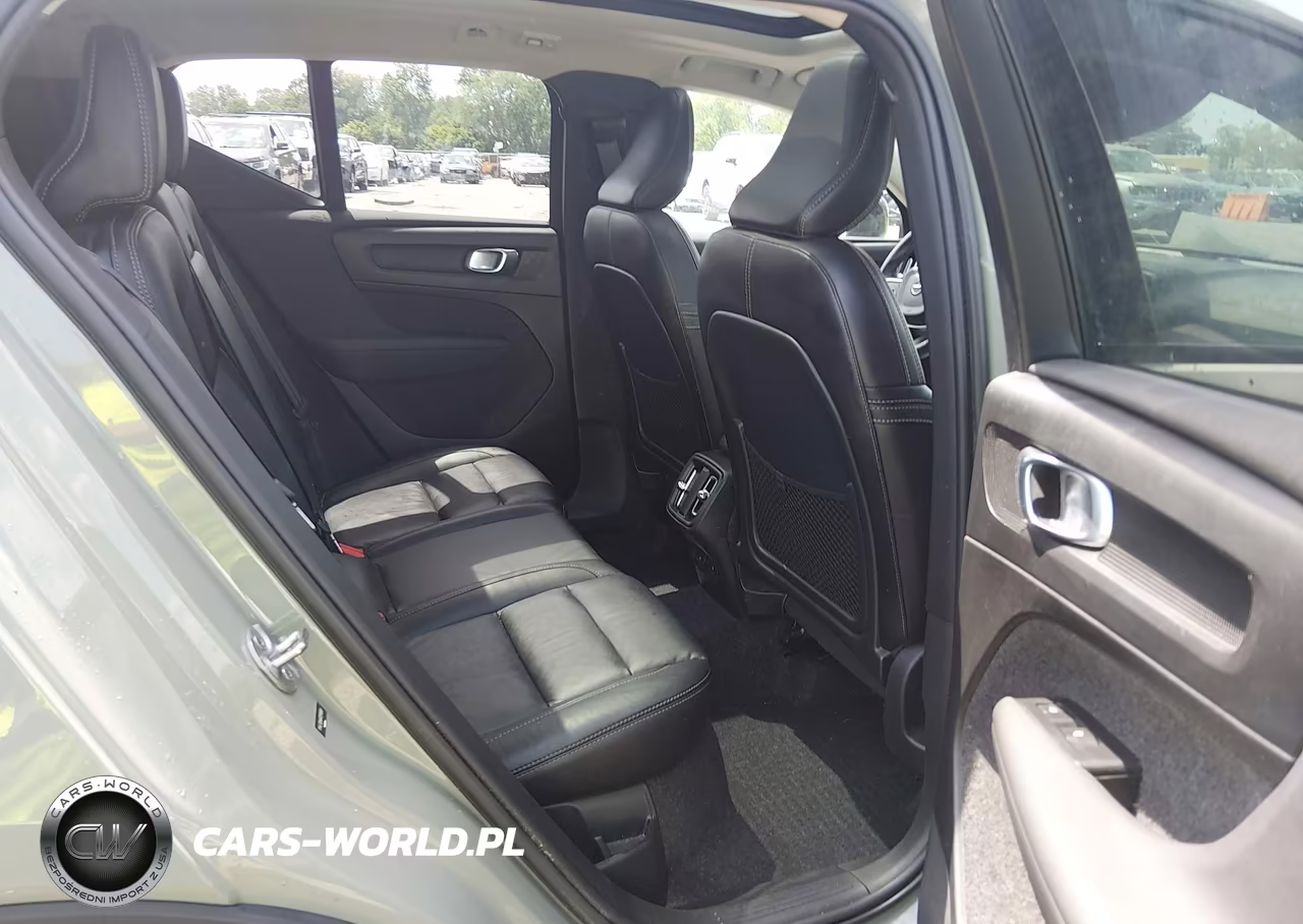 2023 Volvo Xc40 B5 Plus Dark Theme VIN:YV4L12UW4P2911089 - 8