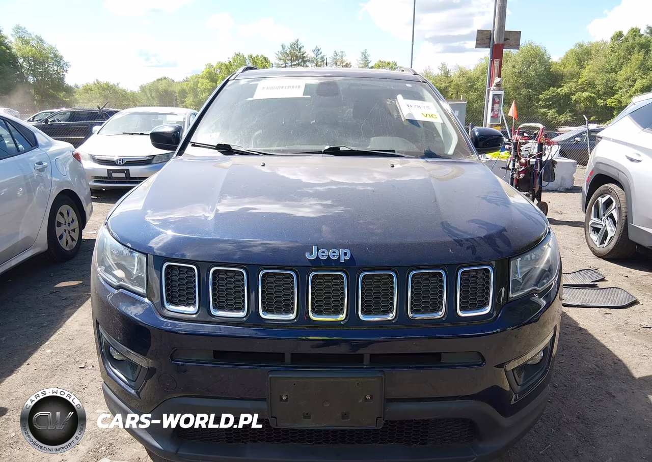 2018 Jeep Compass Latitude 4X4 VIN:3C4NJDBB3JT256193 - 12