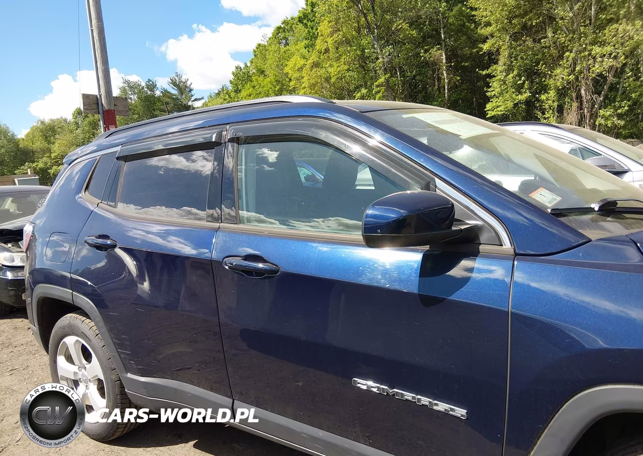 2018 Jeep Compass Latitude 4X4 VIN:3C4NJDBB3JT256193 - 13