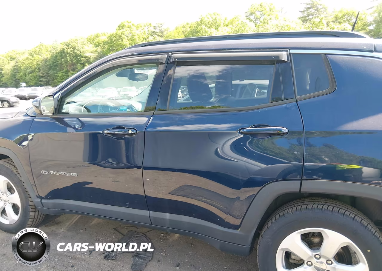 2018 Jeep Compass Latitude 4X4 VIN:3C4NJDBB3JT256193 - 14