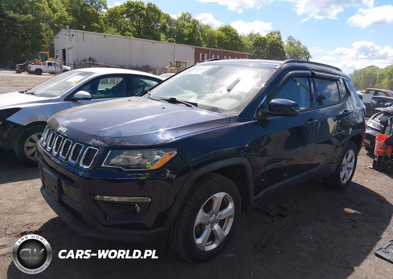 2018 Jeep Compass Latitude 4X4 VIN:3C4NJDBB3JT256193 - 2