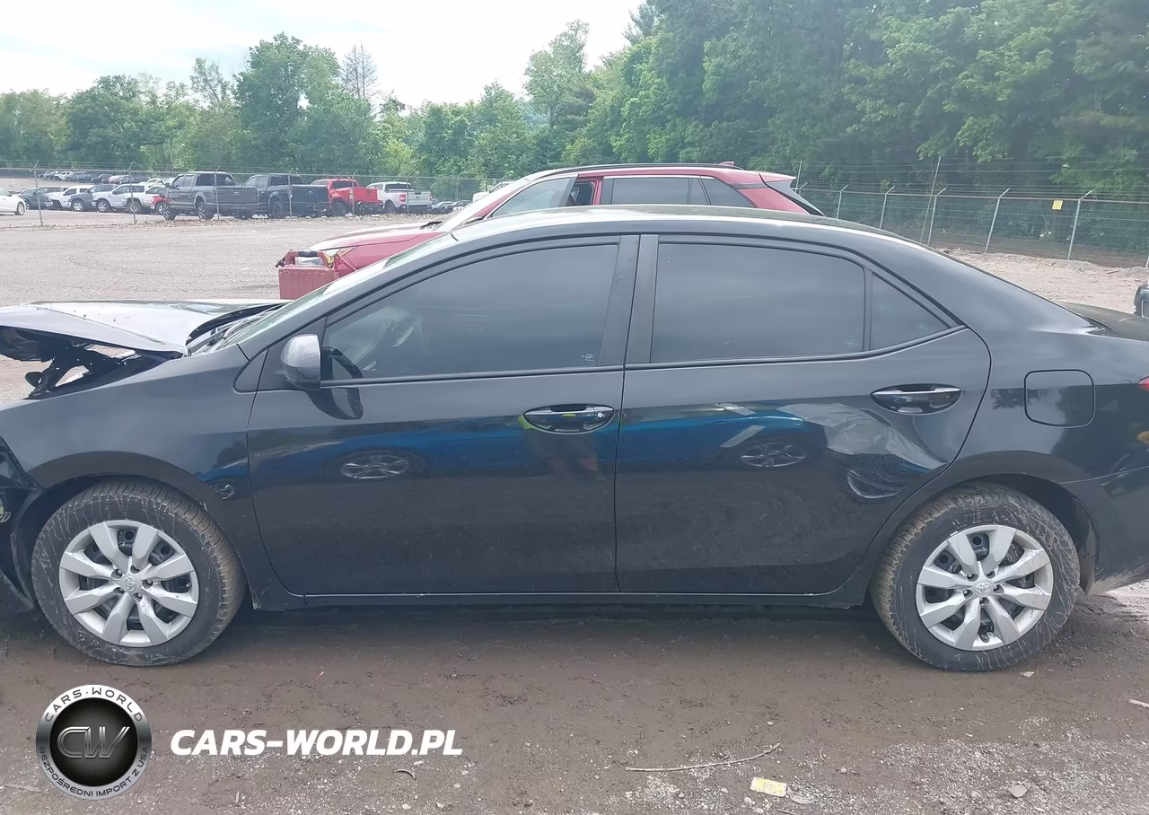 2016 Toyota Corolla Le VIN:5YFBURHE5GP539165 - 14