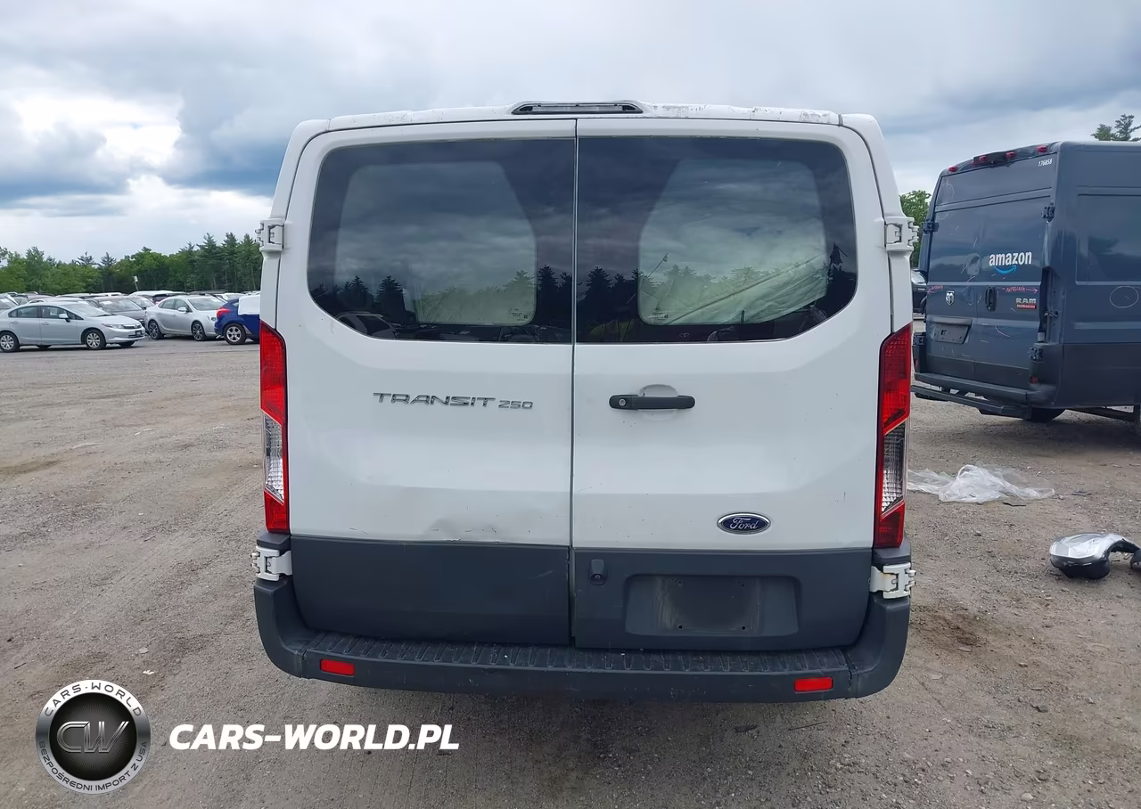 2018 Ford Transit-250 VIN:1FTYR1ZM1JKA65322 - 17
