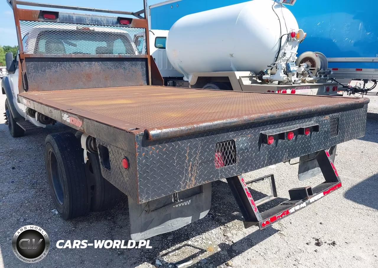 2011 Ford F-450 Chassis Xl VIN:1FDUF4GT7BEA67266 - 3