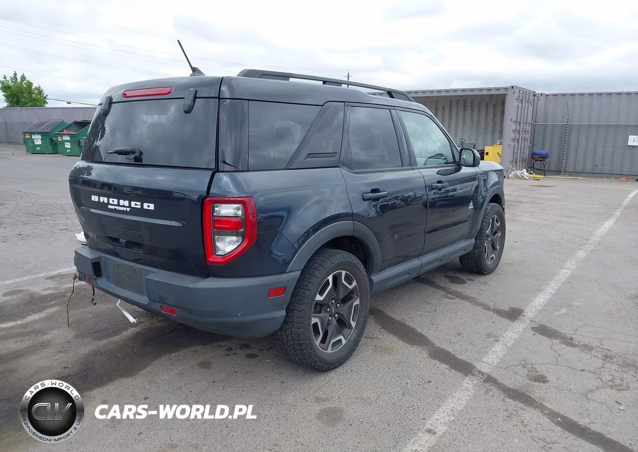 2021 Ford Bronco Sport Outer Banks VIN:3FMCR9C64MRB00014 - 4