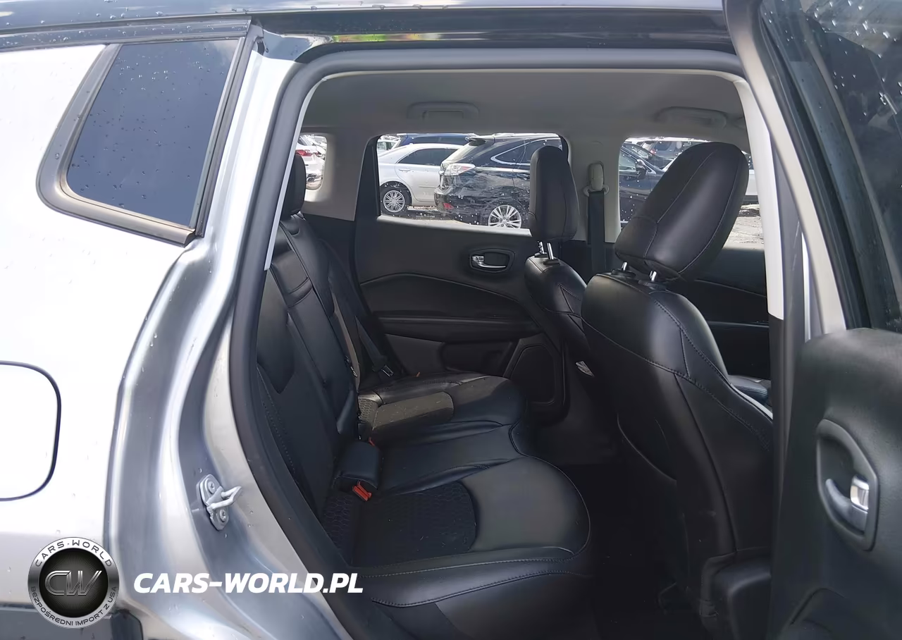 2019 Jeep Compass Altitude Fwd VIN:3C4NJCBB4KT658705 - 8