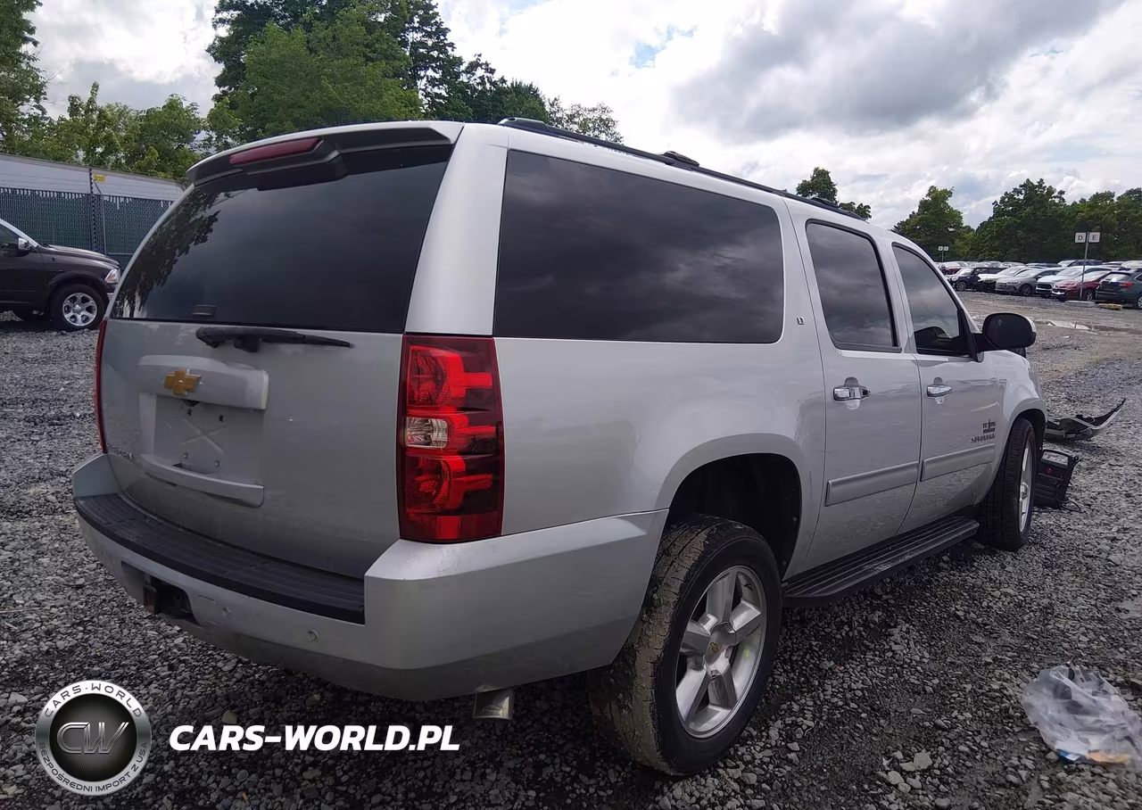 2014 Chevrolet Suburban 1500 Lt VIN:1GNSCJE03ER217647 - 4