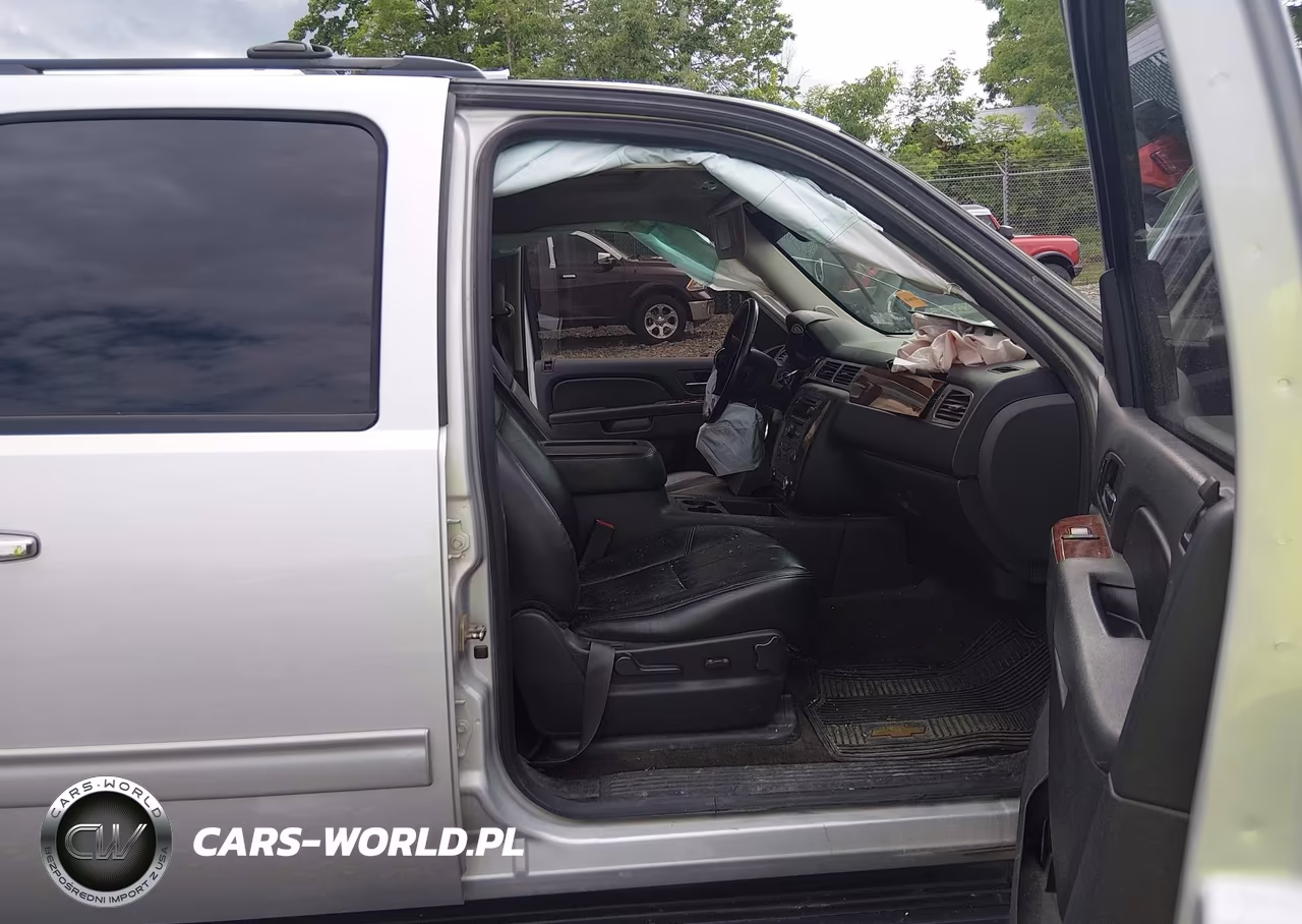 2014 Chevrolet Suburban 1500 Lt VIN:1GNSCJE03ER217647 - 5