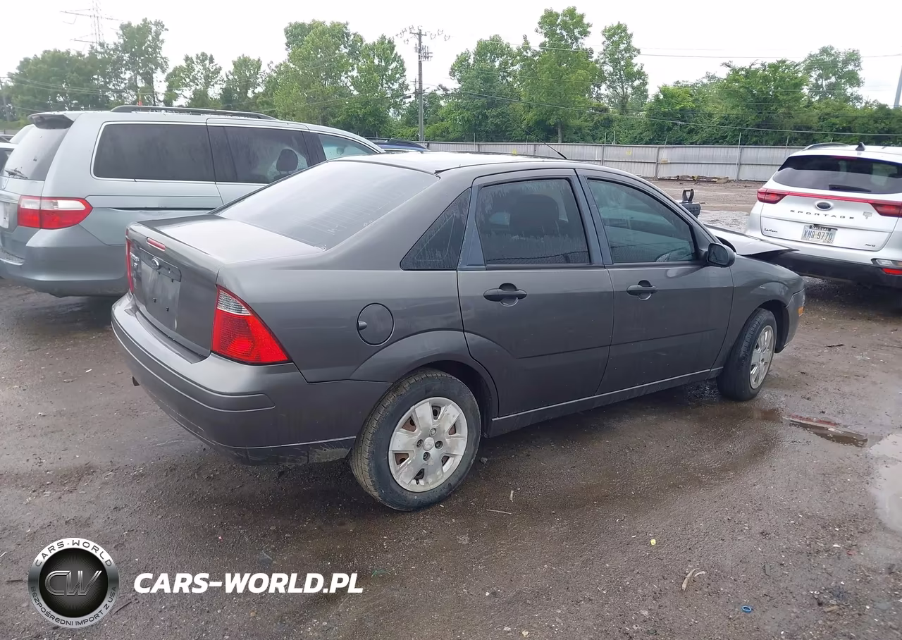 2007 Ford Focus S-Se-Ses VIN:1FAHP34N57W324354 - 4