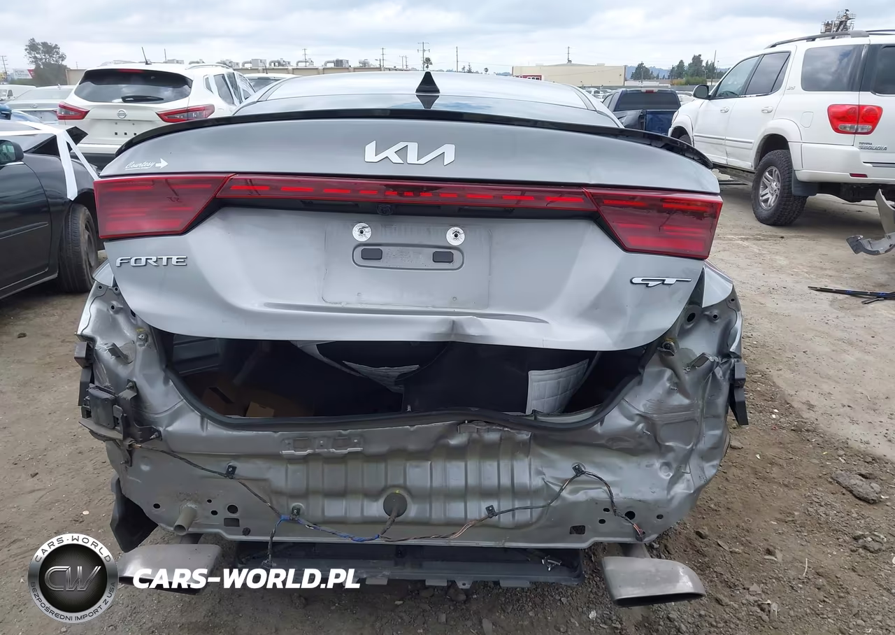 2022 Kia Forte Gt VIN:3KPF44AC2NE477882 - 17