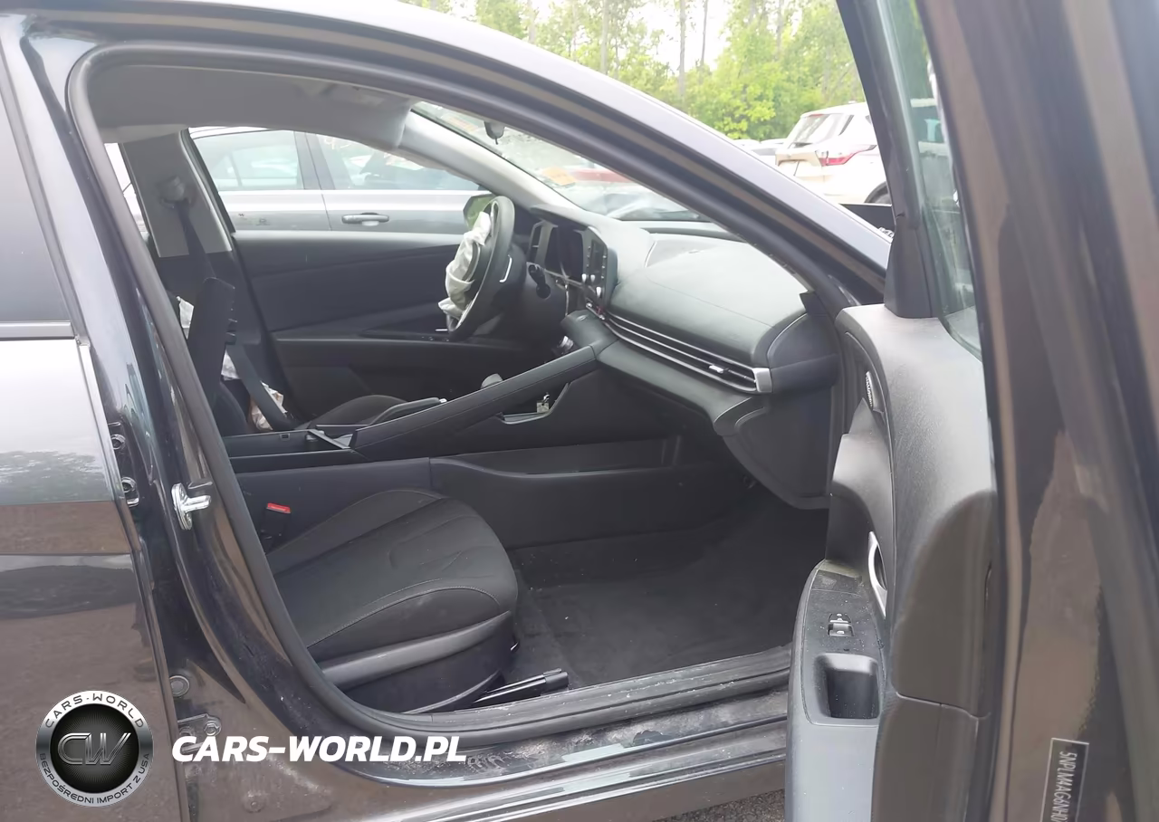 2022 Hyundai Elantra Sel VIN:5NPLM4AG6NH078636 - 5