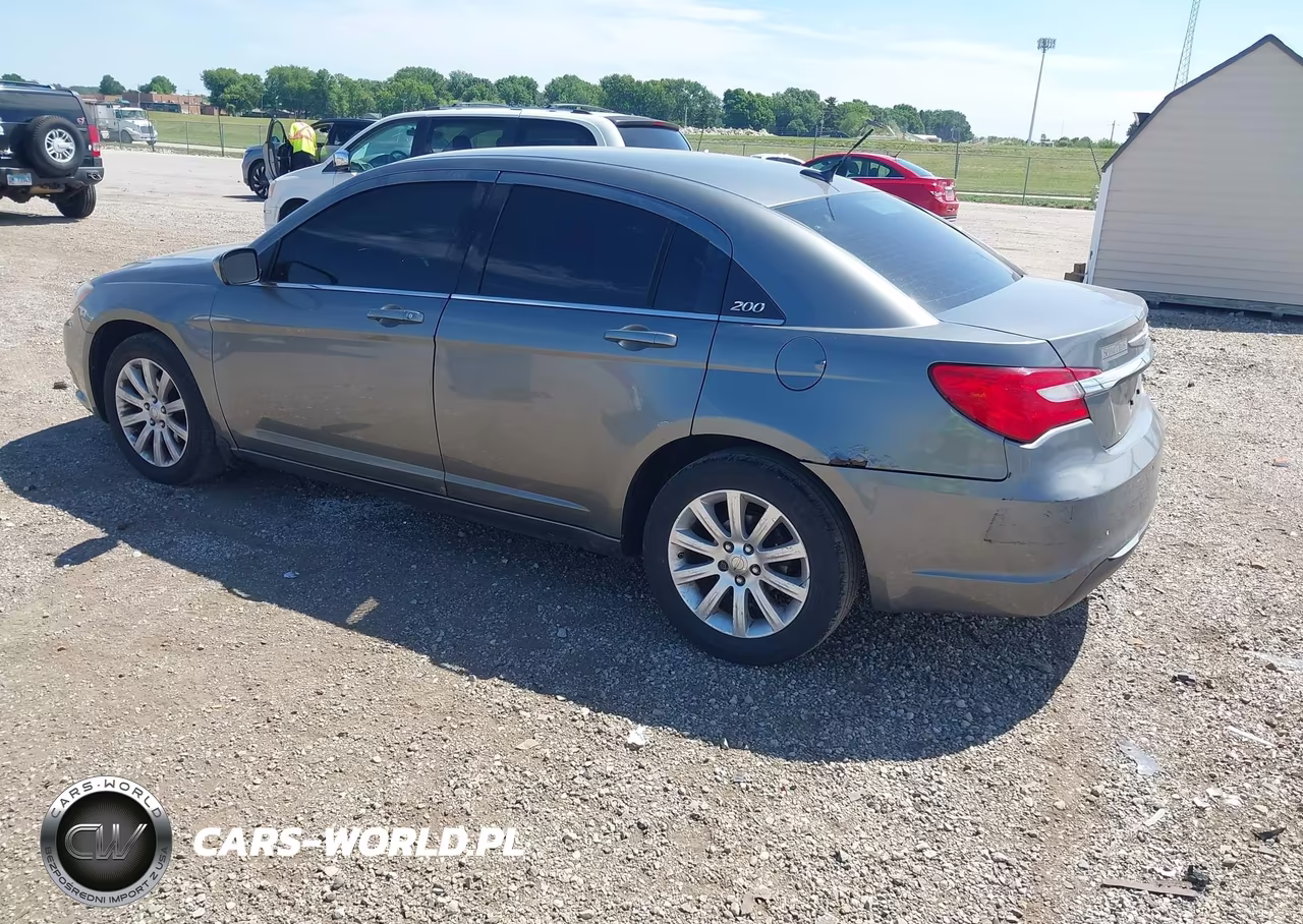 2012 Chrysler 200 Touring VIN:1C3CCBBB0CN172880 - 3