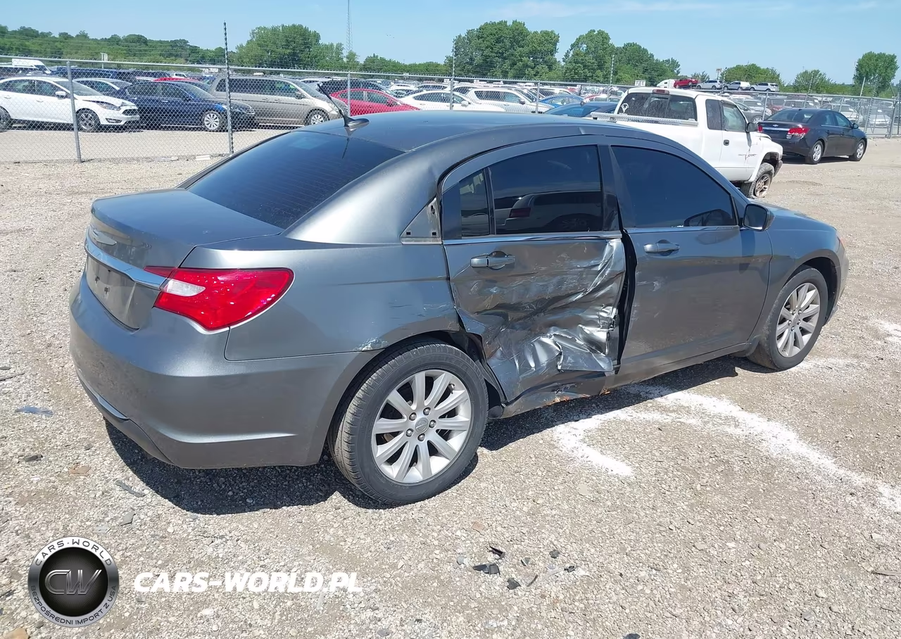 2012 Chrysler 200 Touring VIN:1C3CCBBB0CN172880 - 4