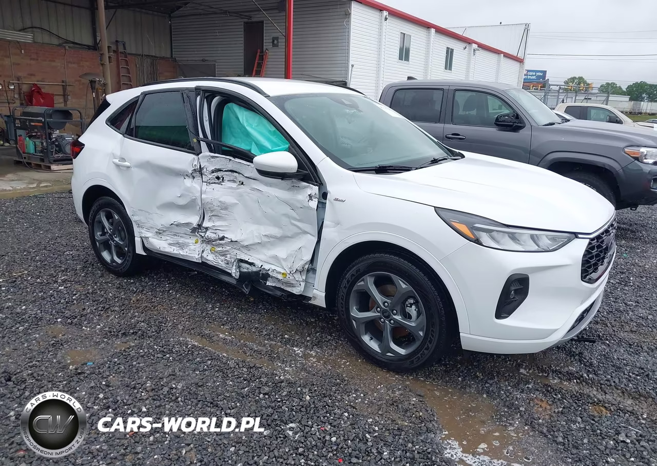 2023 Ford Escape St-Line Select – zdjęcie 1 z 12