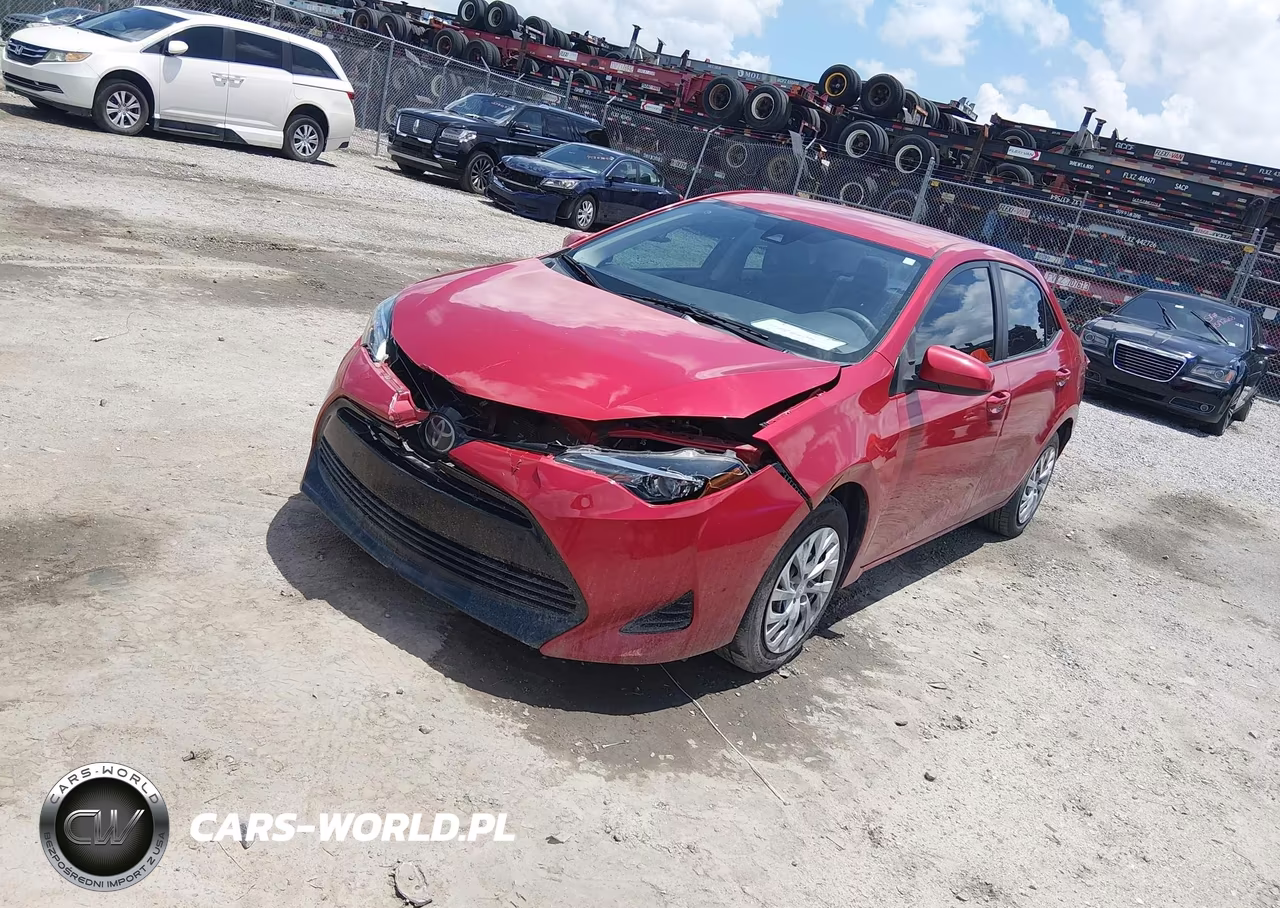 2018 Toyota Corolla Le VIN:5YFBURHE3JP824079 - 2