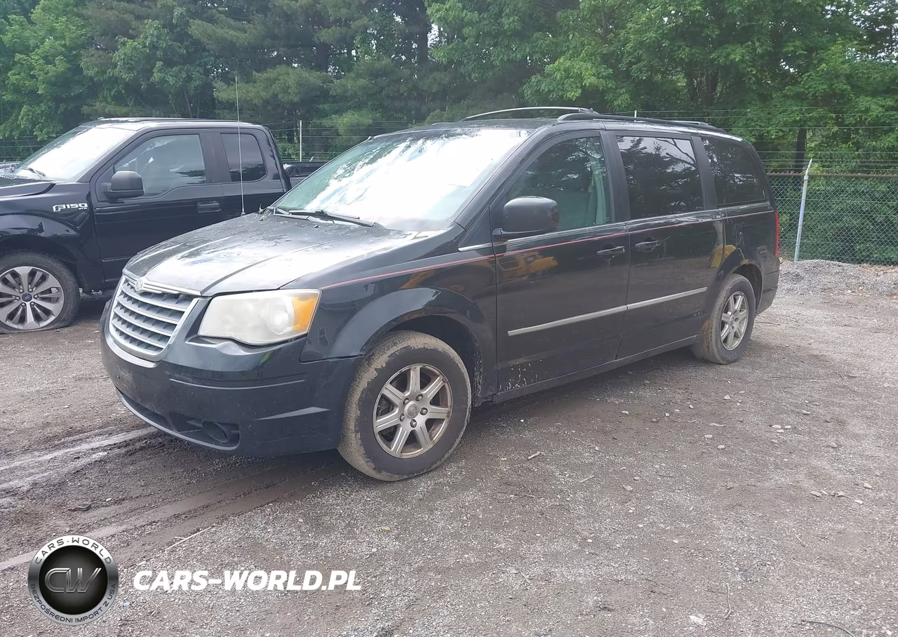2010 Chrysler Town & Country Touring VIN:2A4RR5D17AR375995 - 2