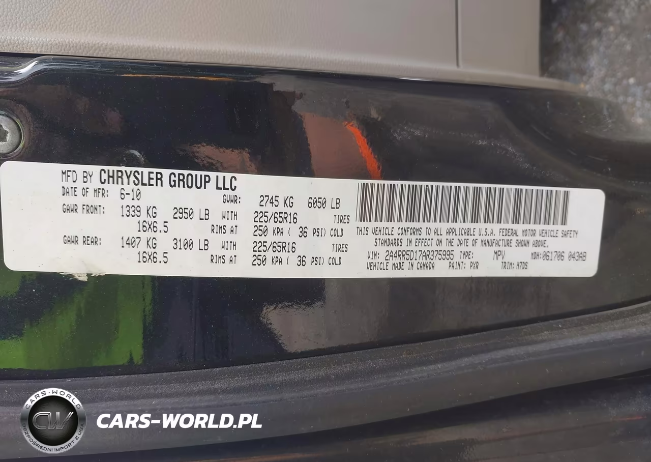 2010 Chrysler Town & Country Touring VIN:2A4RR5D17AR375995 - 9