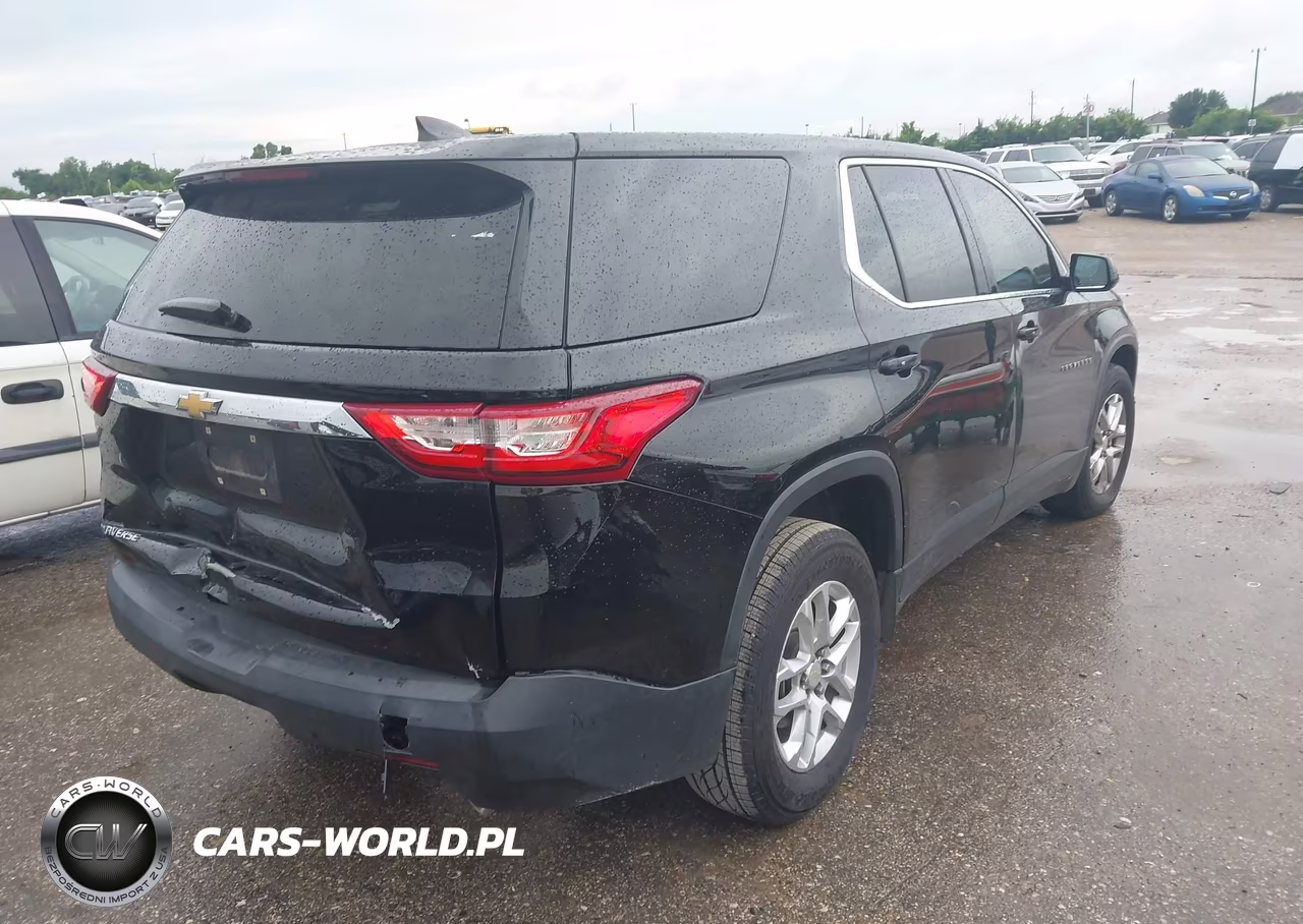 2018 Chevrolet Traverse Ls VIN:1GNERFKW3JJ237147 - 4