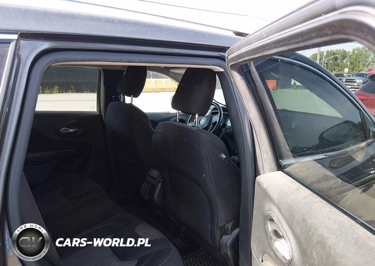 2014 Jeep Cherokee Latitude VIN:1C4PJMCB0EW219979 - 8