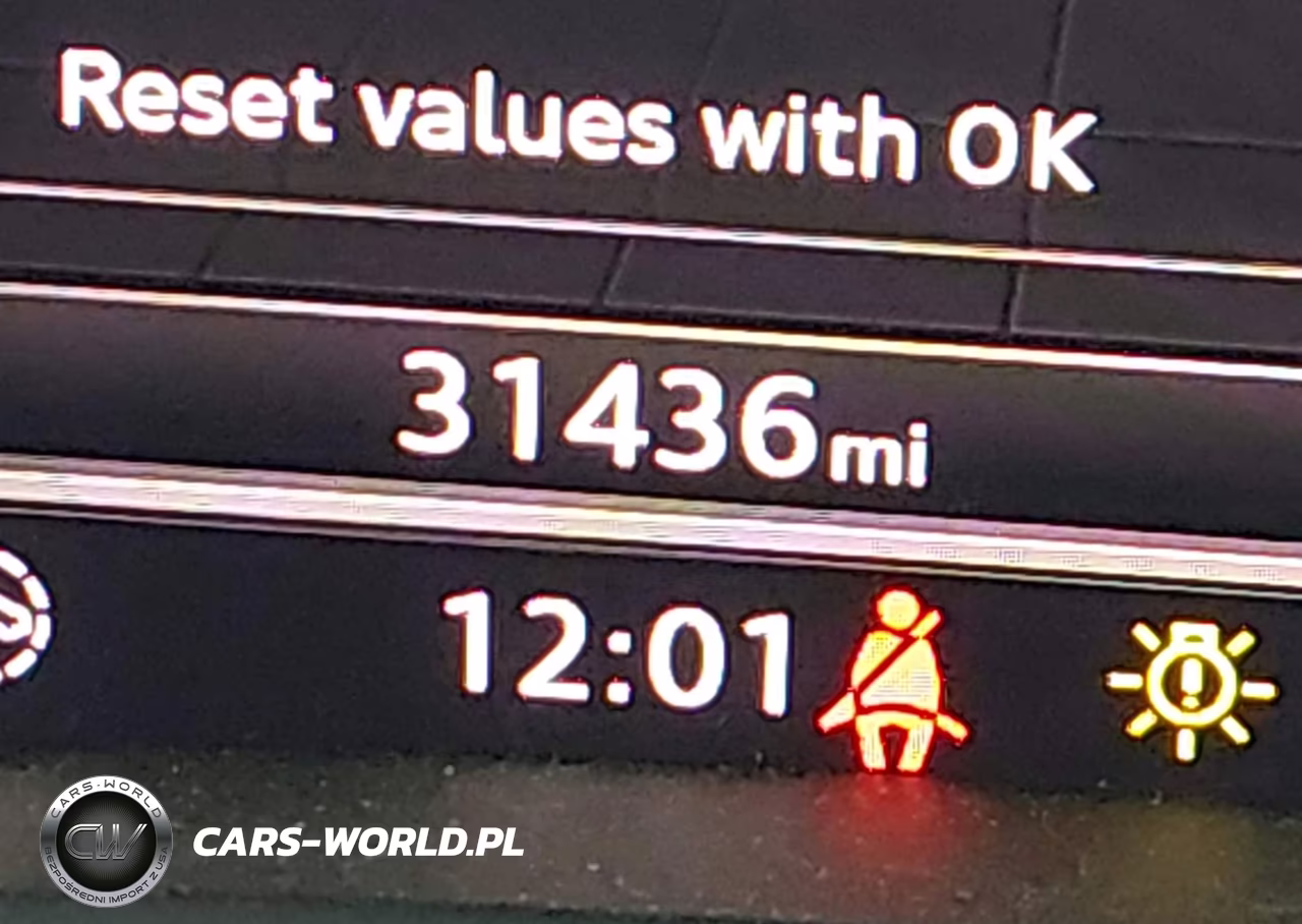 2017 Audi A4 2.0T Premium VIN:WAUFNAF4XHN065817 - 15