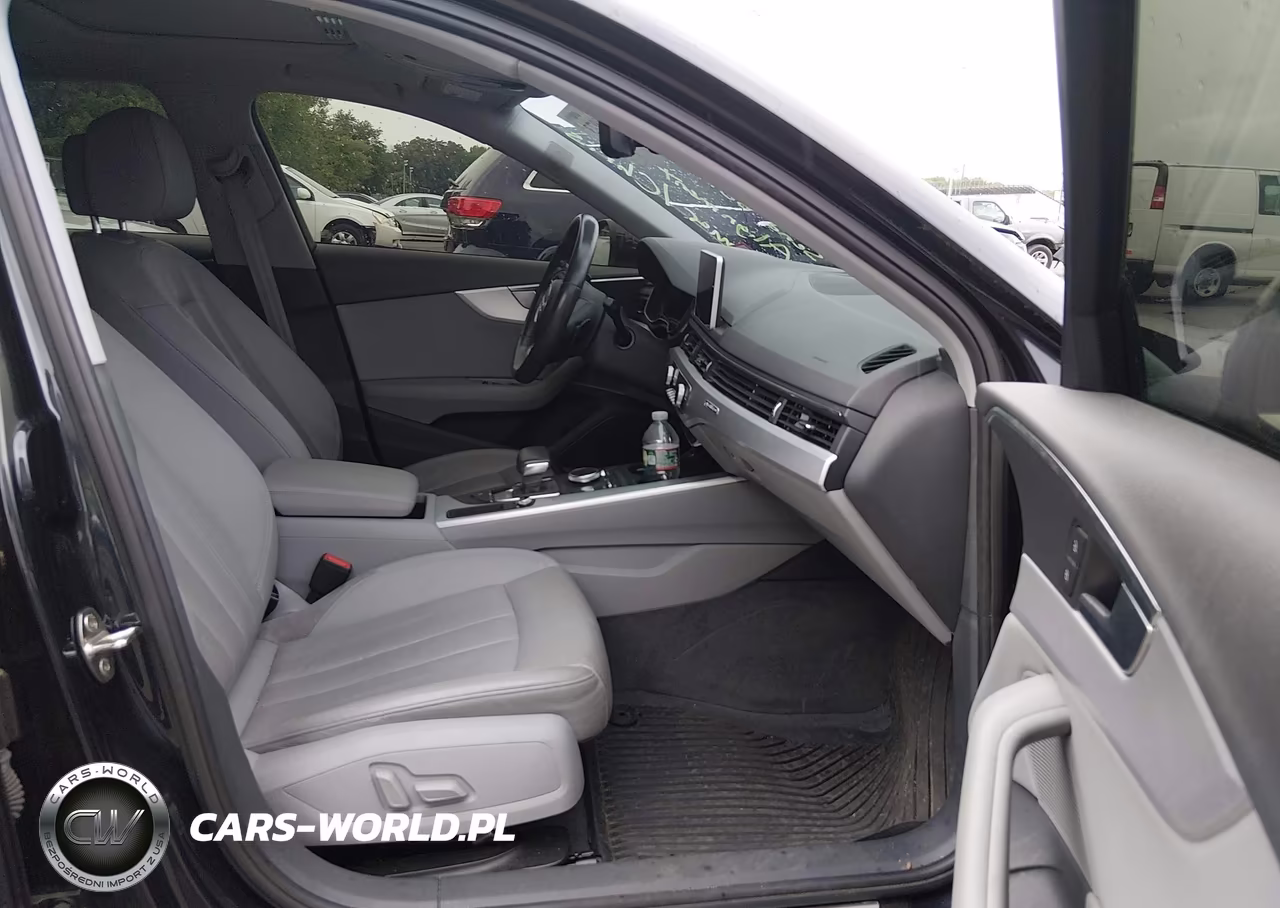 2017 Audi A4 2.0T Premium VIN:WAUFNAF4XHN065817 - 5